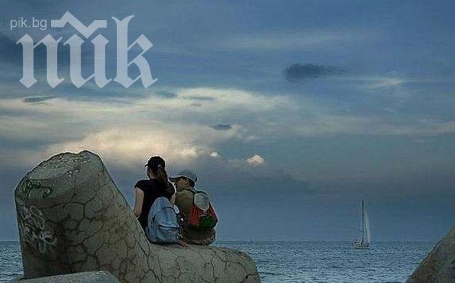 Спасиха баба самоубийца на първа буна във Варна