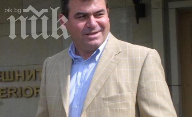 Богомил Бонев към властта: Еднодневки, искат ви оставката за дебилност!