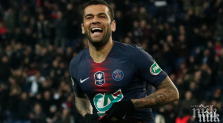 опитният боец дани алвеш премина