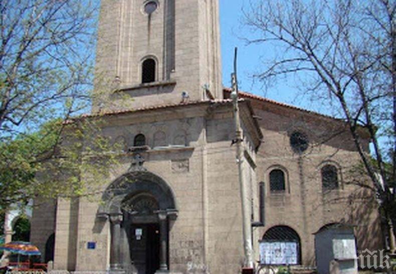 Инициатива: Събират дарения за пълното възстановяване на църква в Пазарджик