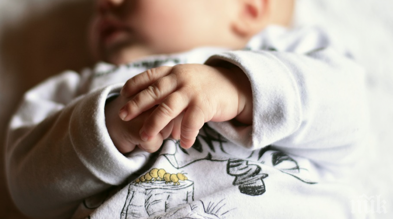 Бебенце на 2 месеца сред заразените с коронавирус в Монтанско