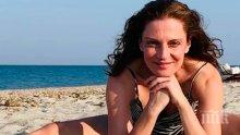ГОРЕЩО: Теодора Духовникова нажежи страстите с тази СНИМКА по монокини