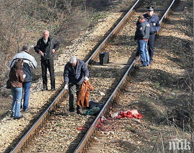 ПЪРВО В ПИК! Инциденти - влак блъсна разсеян колоездач в Ямбол, кръв оплиска гарата в Дългопол