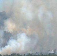 Десет противопожарни екипа остават в района на пожарите в Хасковско