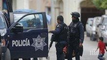 Мексиканската полиция задържа камион с близо 150 нелегални мигранти