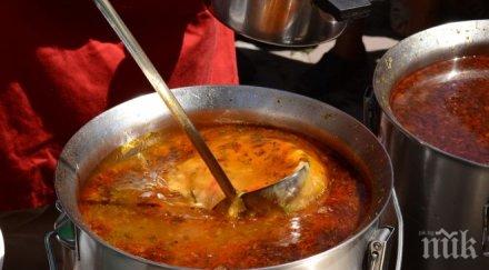 четири казана агнешки курбан голяма богородица бачковския манастир