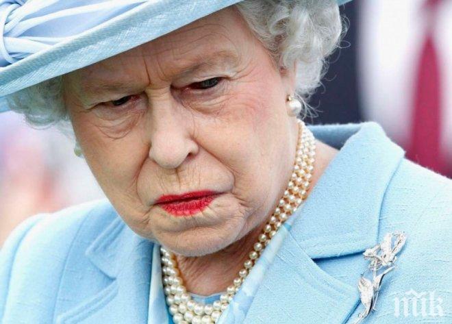 УКОР: Кралица Елизабет смъмри британските политици - били некадърни