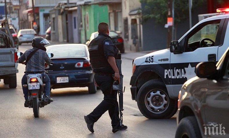 Осем загинаха при кървава престрелка в билярдна зала в Мексико