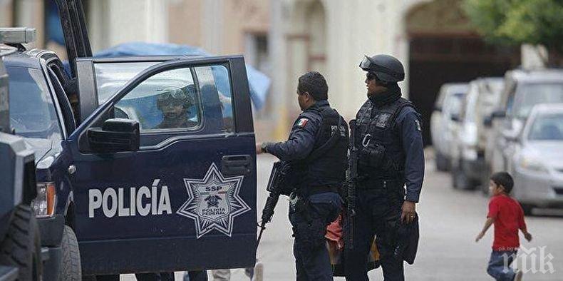 Мексиканската полиция задържа камион с близо 150 нелегални мигранти