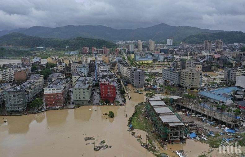Броят на жертвите на тайфуна „Лекима” в Китай продължава да расте. Достигна 32