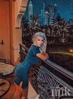 СЛЕД РАЗДЯЛАТА С КОБРАТА: Андреа се теши в Дубай с фотограф