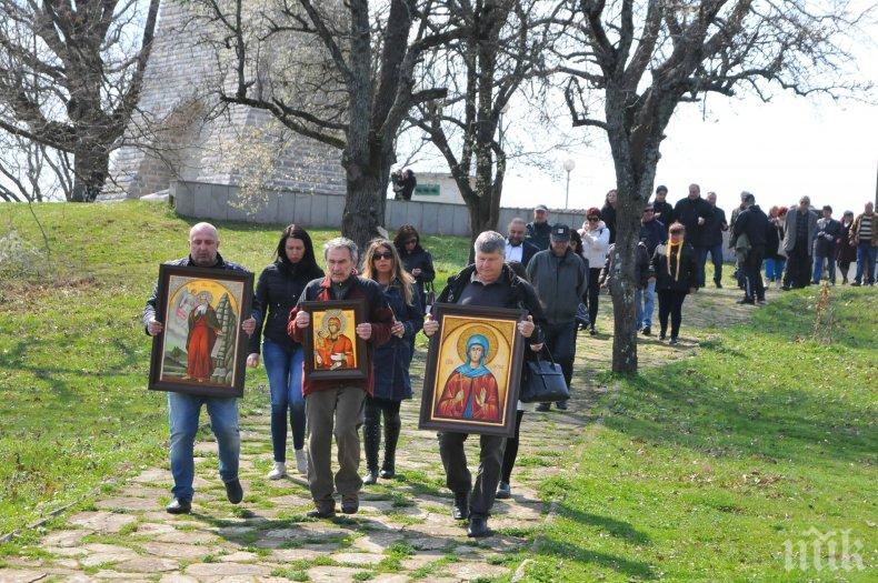 Хиляди се събраха на Петрова нива, за да почетат паметта на жертвите от Илинденско-Преображенското въстание