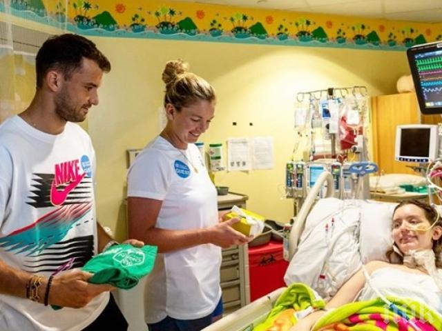 Гришо зарадва с подаръци тежко болни деца в Синсинати