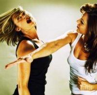 Зрелищен скандал в Столипиново! 4 обезумели жени пребиха съседка