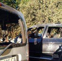 Две коли пламнаха във Варна (СНИМКИ)