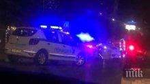 МЕЛЕ: Мерцедес размаза момче и момиче с мотор пред мол в Бургас (СНИМКИ)