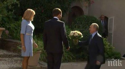 путин дава акъл европа поучава макрон ген гол