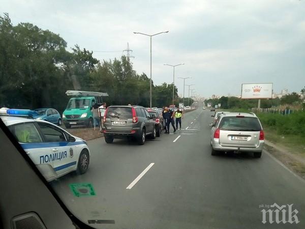 АД В БУРГАС: Две верижни катастрофи блокираха движението в морския град