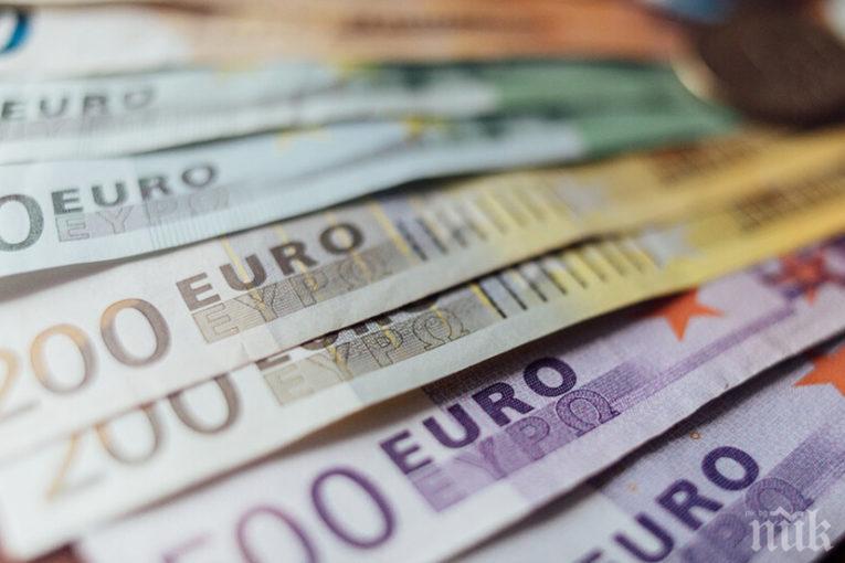 Гърция спря златни пенсии от 24 хиляди евро на месец!