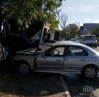 НАВРЪХ ЙОРДАНОВДЕН: 15-годишен пишлигар задигна кола и се натресе в ограда