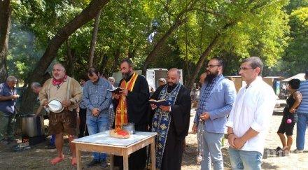 веселие четири дни девня празнува ата годишнина обявяването град снимки