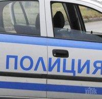 Задигнаха 2400 лева от бус, зареждащ магазини 
