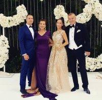 ГОРЕЩО В ПИК: Наско и Илиана омъжиха малката си дъщеря - Алекс Сърчаджиева водеща на сватбата (СНИМКИ)