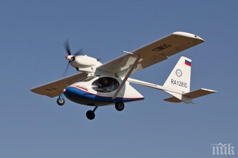 Малък самолет се разби край Москва, загина пилотът (ВИДЕО)