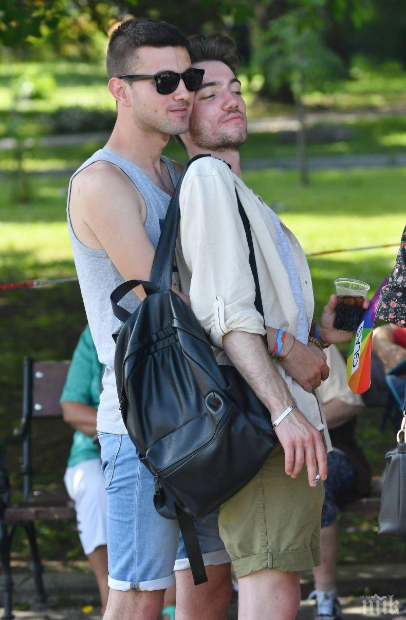 КАТЕГОРИЧНО: Възпитанието и средата влияят на сексуалността