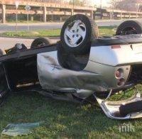 КАСКАДА: Кола се обърна по таван на пътя Айтос-Руен, пострада жена
