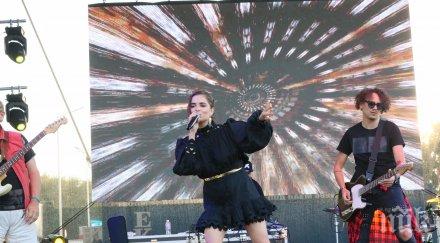 грандиозно светлинно музикално арт шоу зарадва 5000 марица