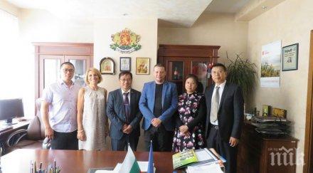 илиан тодоров срещна китайски бизнесмени интерес продукти минната индустрия