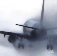 ЕКШЪН В НЕБЕТО: Самолет с горящ двигател кацна аварийно на Малдивите