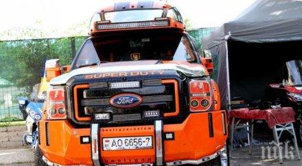 уникален форд събра погледите пловдивчани