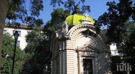 стотици събраха мавзолея костница княз александър батенберг