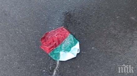 заради изгореното българско знаме мелбърн посланикът австралия иска местните власти накажат виновните