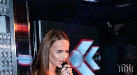 без спирачки сузанита разсъблече загорели студенти