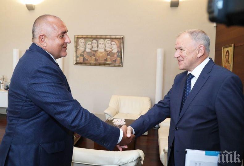 Борисов се срещна с европейския комисар по здравеопазване и безопасност на храните