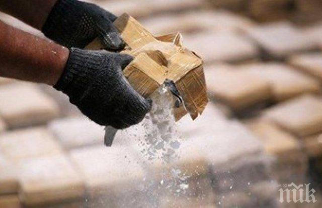 УДАР! Заловиха метамфетамин на стойност 82 млн. долара в Индонезия