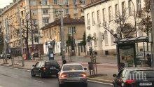 ПЪРВО В ПИК: БМВ нацели шевролет до Центъра за градска мобилност (СНИМКИ)