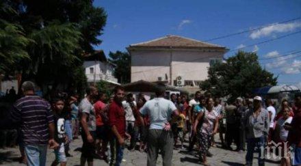 брутално роми млатят лекари медсестри велико търново