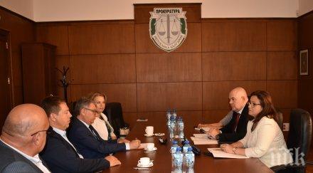 ръководството прокуратурата обсъди българския лекарски съюз нападенията медици