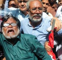 Двама души са загинали при размирици в Бангладеш