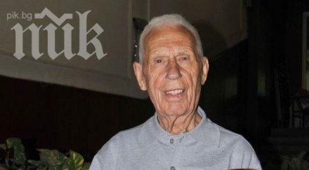 почина един основателите цска