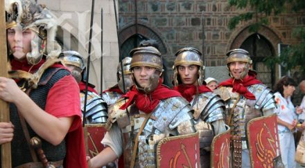 римски легион мина страната протеста правителството