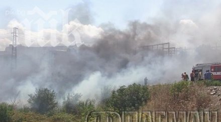 пожарът вилнял бургаския квартал меден рудник овладян