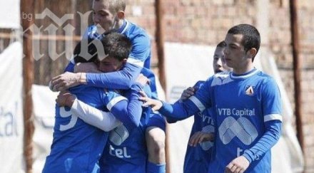 левски продължава гази швеция