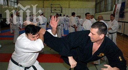 пик калин георгиев поема охраната цветелина бориславова