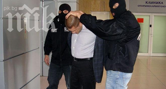 Николай Цонев подкрепи Гергана Червенкова пред Съдебната палата