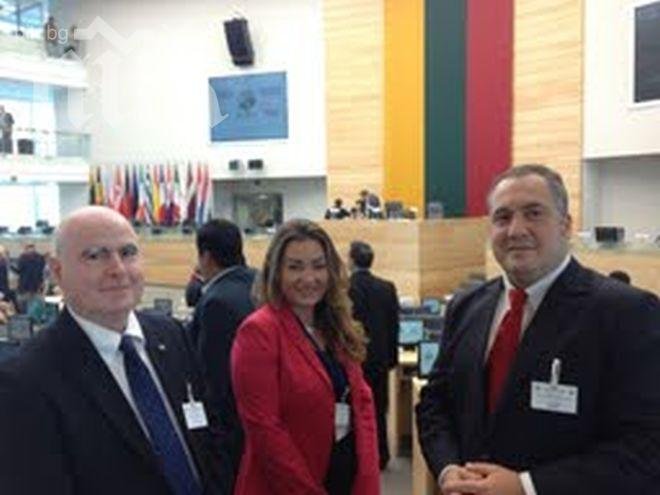 Слави Бинев се издигна в Европарламента